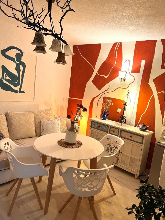 By The Sea 2 Apartment *